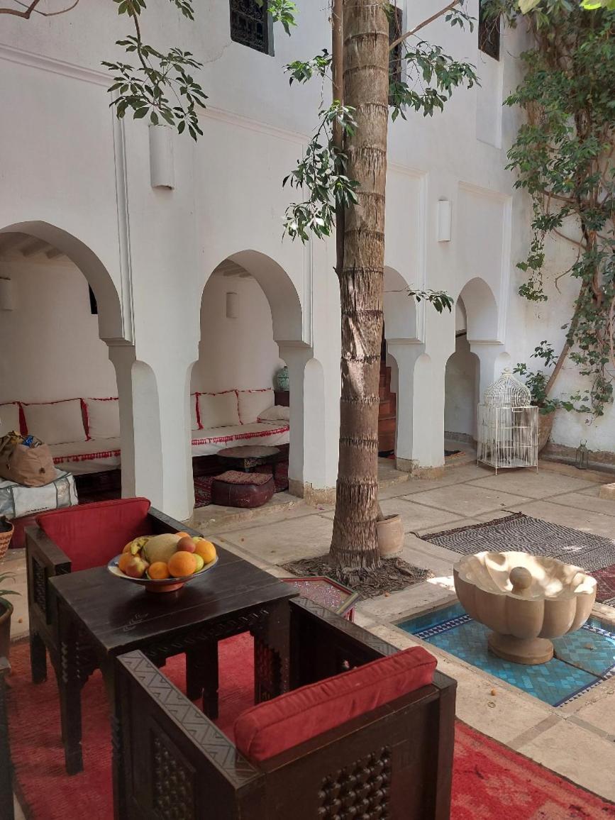 Riad Dar Lalla Fatna Marrakesh Bagian luar foto