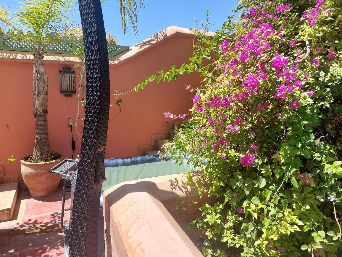 Riad Dar Lalla Fatna Marrakesh Bagian luar foto